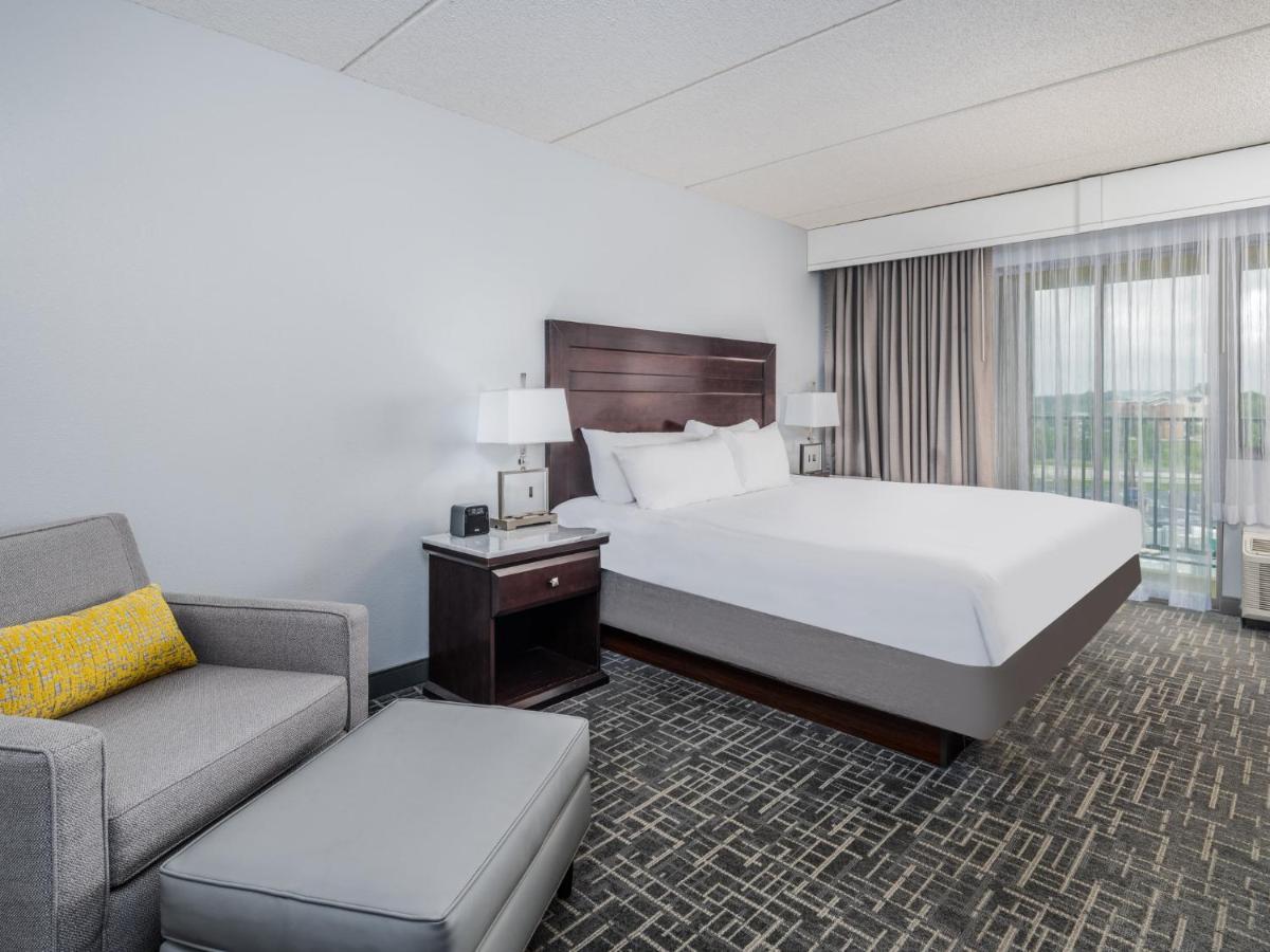 Crowne Plaza Milwaukee South By Ihg Hotel Exterior photo